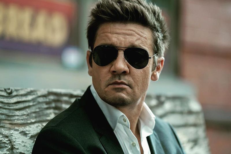 Imagini cutremurătoare cu Jeremy Renner.