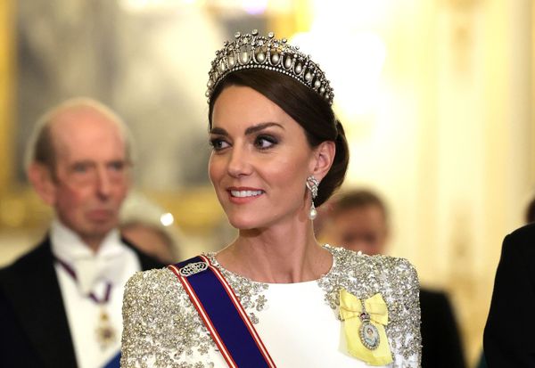 Ce &icirc;nțelegere ar fi făcut Kate Middleton cu monarhia britanică pentru a-i accepta amanta Prințului William