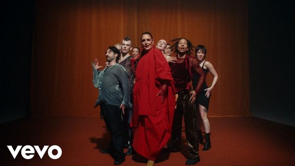 Jessie Ware a lansat piesa „Begin Again”