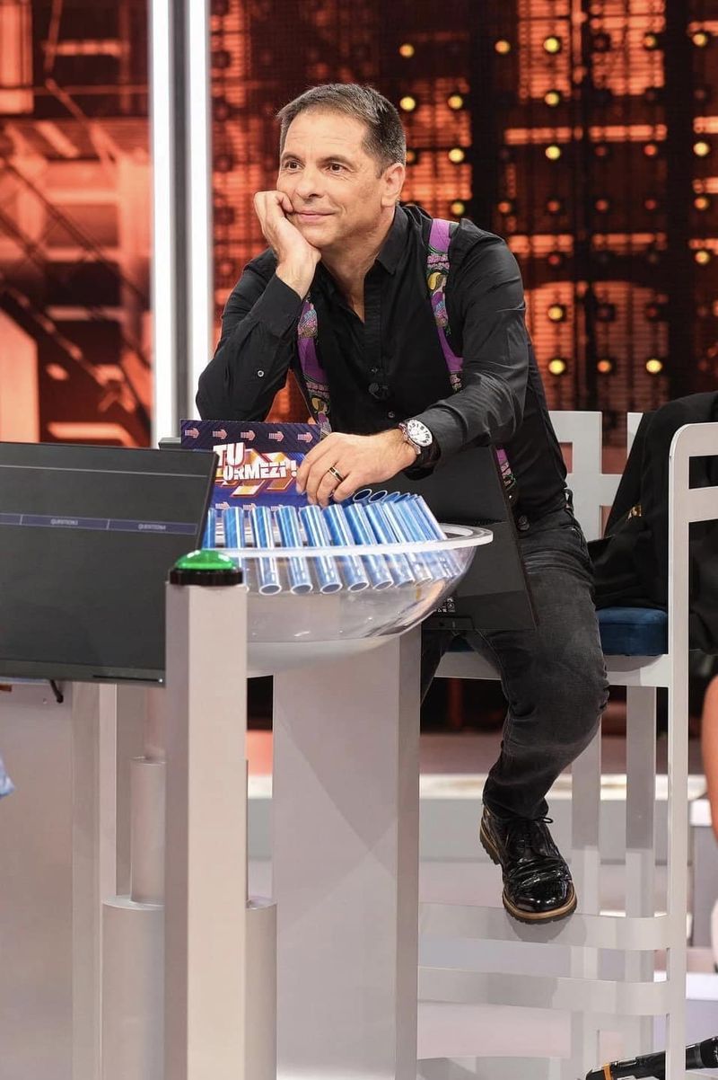 „Televiziunea, toate astea, vin și trec. Un singur lucru rămâne – cărămizile”. Sfatul prețios pe care l-a primit Dorian Popa de la Dan Negru