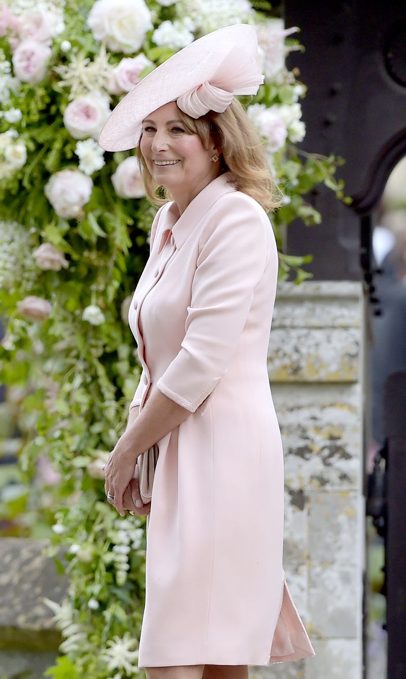 Carole Middleton afacere vanzare