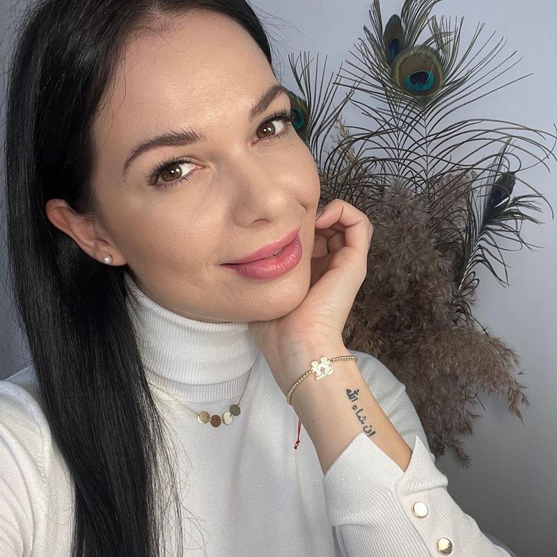 Cu cine locuiește acum Deea Maxer? La doar câteva săptămâni de la divorț, vedeta nu mai stă singură cu copiii