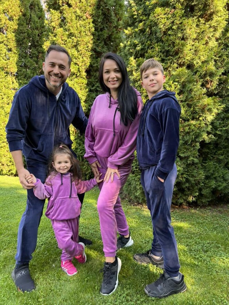 Cu cine locuiește acum Deea Maxer? La doar câteva săptămâni de la divorț, vedeta nu mai stă singură cu copiii