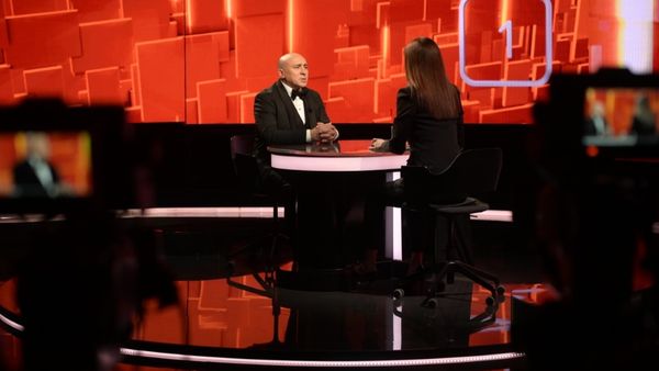 Marcel Pavel, artistul cu voce de aur, vine duminică la “40 de întrebări cu Denise Rifai”