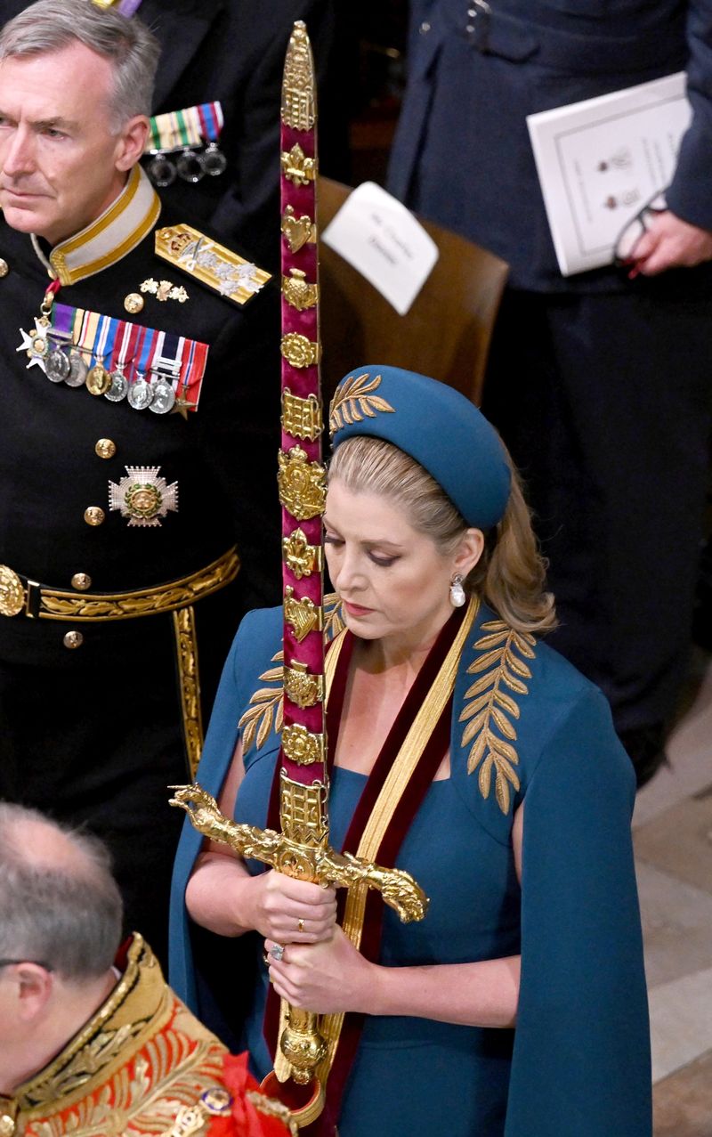 Penny Mordaunt ceremonie incoronare