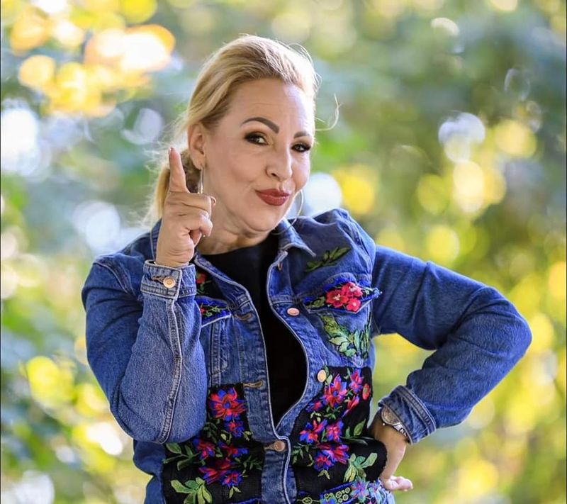 Jeni Nicolau, lovită de un bodyguard