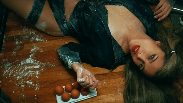 VIDEOCLIP: LORA - Ziua Ta