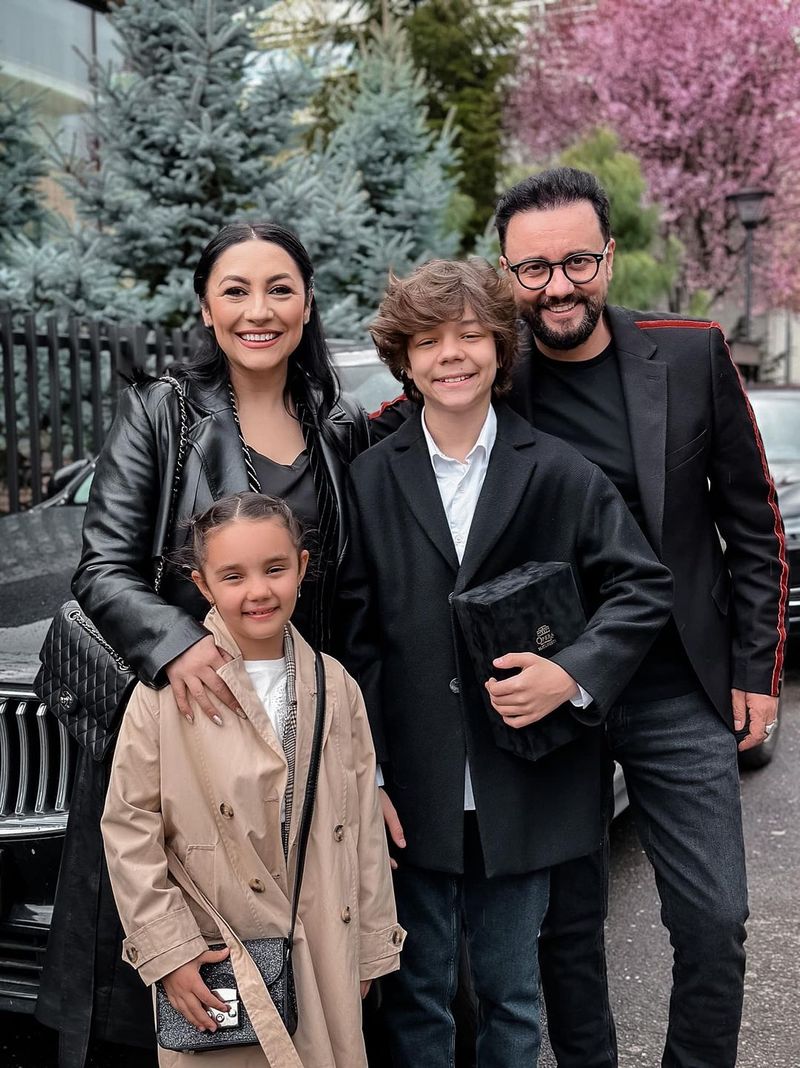 Andra a răspuns la cele mai intime întrebări din viața ei de cuplu: „Fugim de copii, să facem asta”