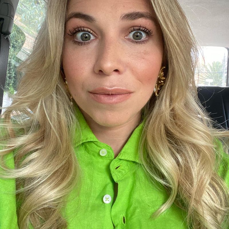 Ayesha Shand, nepoata reginei Camilla