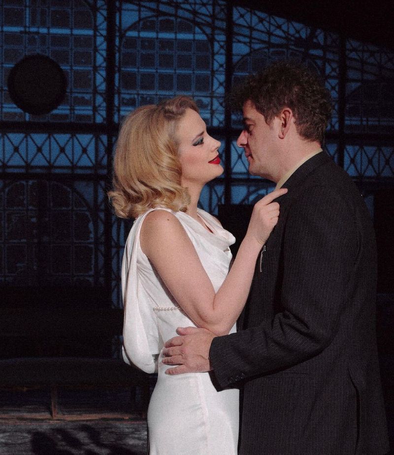 Vlad Zamfirescu s-a căsătorit cu o colegă de scenă, cu 17 ani mai tânără. Iată cine este soția actorului