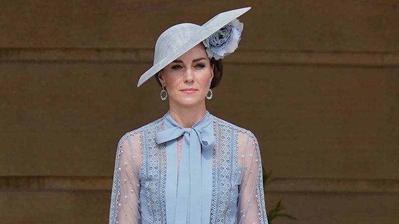 Kate Middleton, umilită de prietenii aristocrați ai prințului William: "Surorile glicină!"