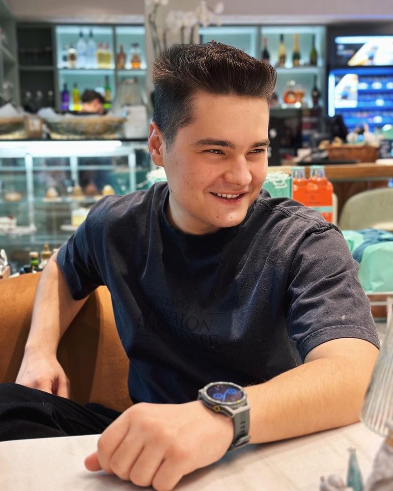 Invitatul de 12: Selly oferă noi detalii despre filmul la care lucrează în 2023: „Urmează un film anul acesta. O să o ținem într-un mister așa”