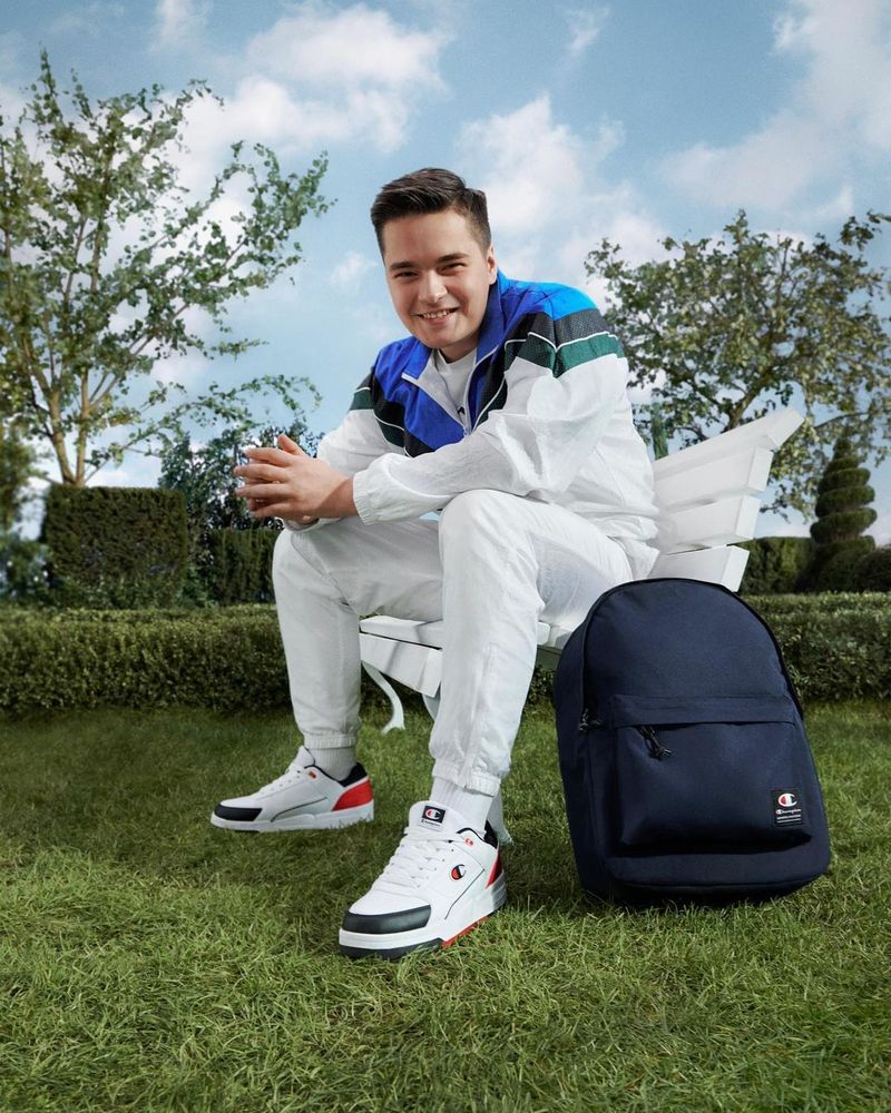 Invitatul de 12: Selly oferă noi detalii despre filmul la care lucrează în 2023: „Urmează un film anul acesta. O să o ținem într-un mister așa”