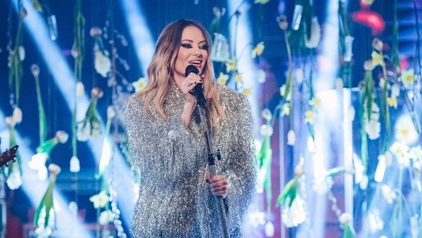 Delia Matache, criticată pentru prestația pe care a avut-o în timpul unui spectacol. Artista nu s-a mai putut abține și a reacționat dur: "Eram sigură că o să-l dezamăgesc pe x de la Năsăud"