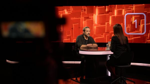 Adrian Despot, solistul trupei „Vița de Vie”, invitat duminică la ”40 de întrebări cu Denise Rifai”