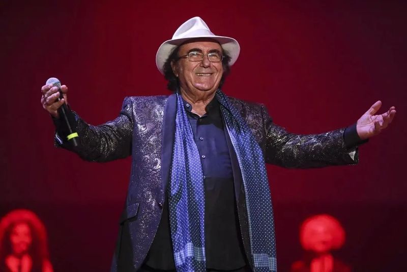 Al Bano, umilit în avion