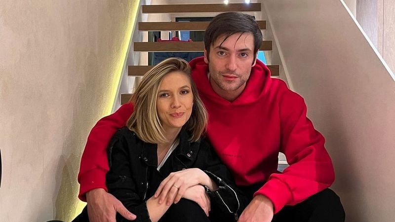 "Nu a văzut mesajul. Dar nu-mi pasă". Radu V&acirc;lcan, gest surprinzător pentru Adela Popescu. Postarea cu soția lui a generat reacții &icirc;n lanț