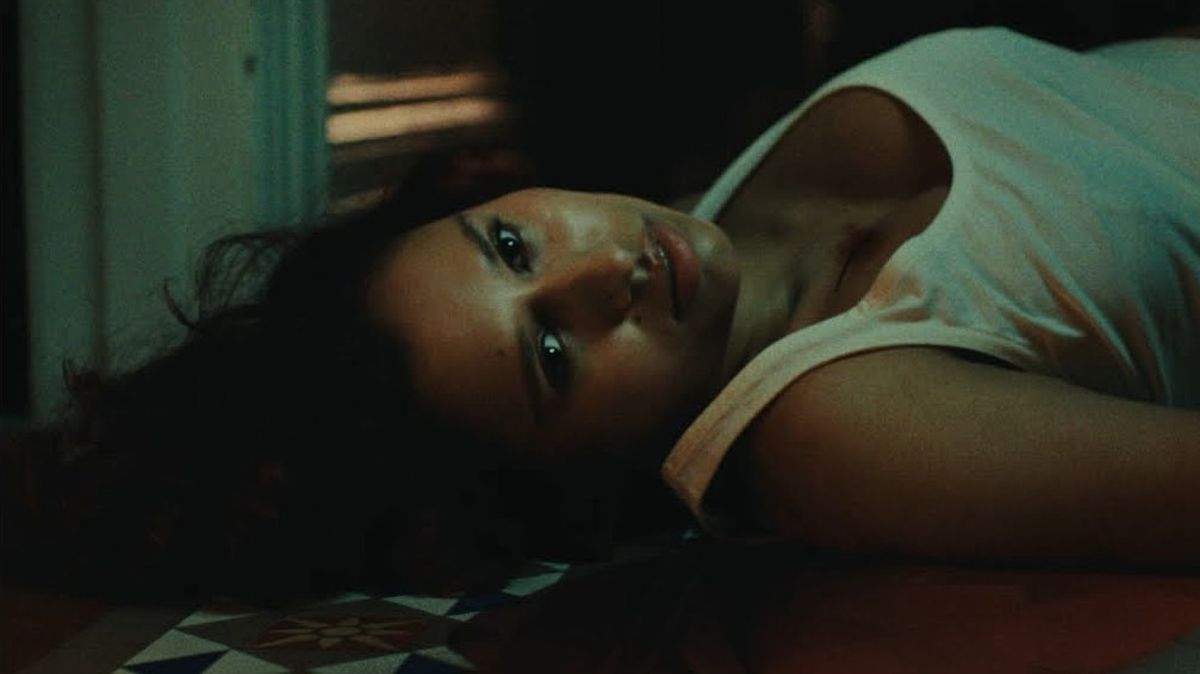 RAYE ft. Coi Leray - Flip A Switch