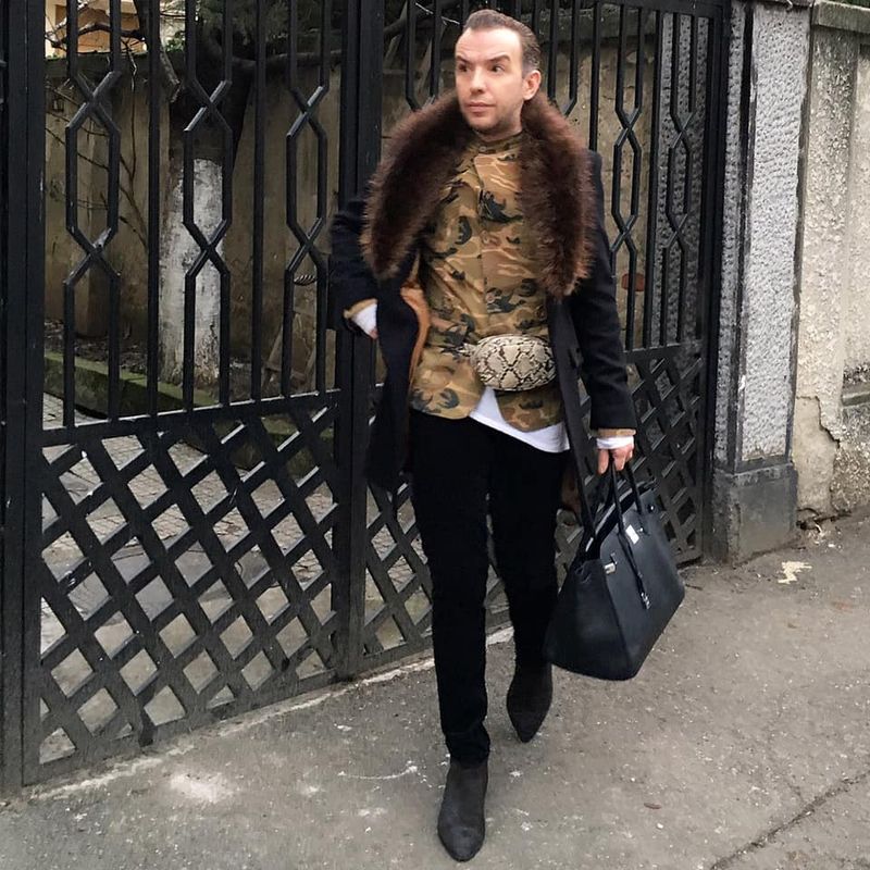 Val de reacții după decesul creatorului de modă Stephan Pelger