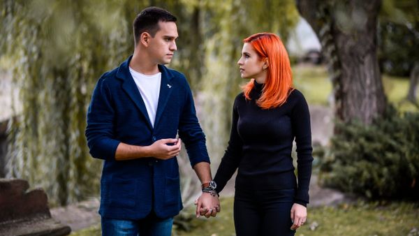 Situație dificilă pentru Cristina Ciobănașu! Actrița, oprită pe stradă și “trasă la răspundere” de fani că nu este cu Vlad Gherman: "Oamenii rămân surprinși când le spun. Nu au putut accepta ideea că ne-am despărțit"