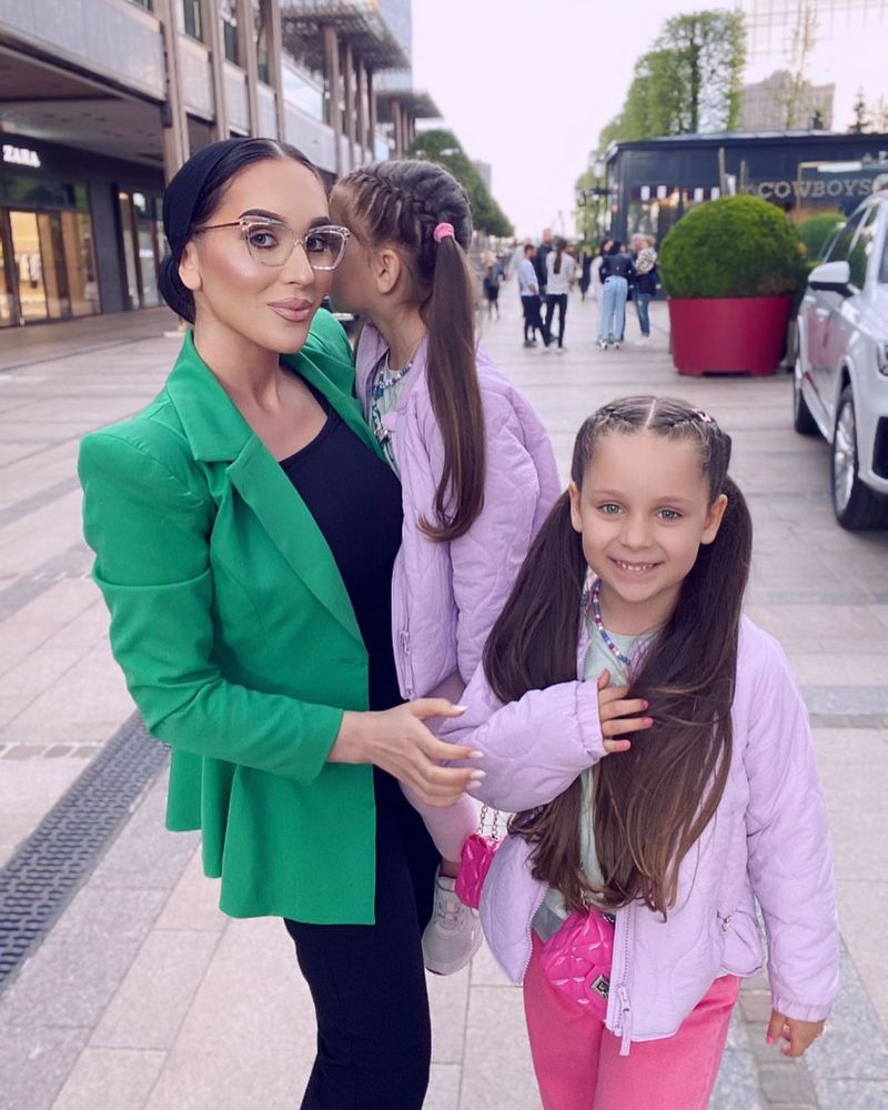 „Ele sunt prea mici pentru a putea digera o astfel de situație”: Ce știu fetițele Danei Roba în vreme ce mama lor este în stare gravă, iar tatăl este în inchisoare