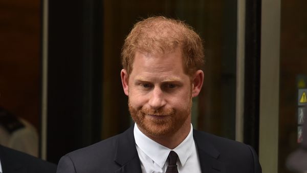 Prințul Harry a vorbit pentru prima dată despre presupusul său tată, James Hewitt