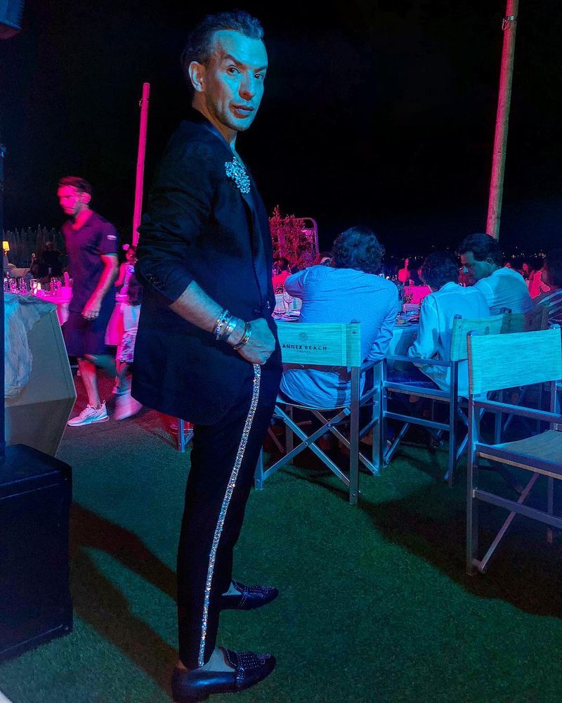 Când și unde își vor putea lua oamenii rămas bun de la designerul Stephan Pelger? Prietena cea mai bună îi va cânta la căpătâi