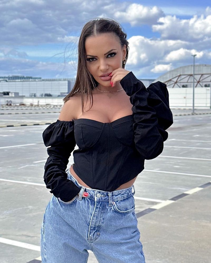 Andreea Antonescu, dezvăluiri despre botezul fiicei sale: „Vom avea foarte multe surprize!”