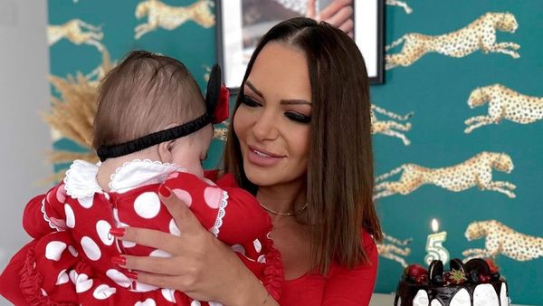 Andreea Antonescu, dezvăluiri despre botezul fiicei sale: „Vom avea foarte multe surprize!”