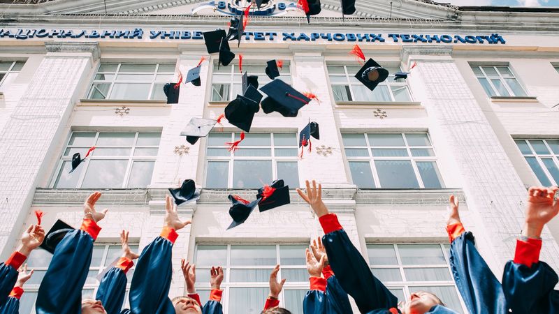 Barem Rom&acirc;nă Evaluare Națională 2023: La ce oră se afișează rezolvările pentru clasa a 8-a?