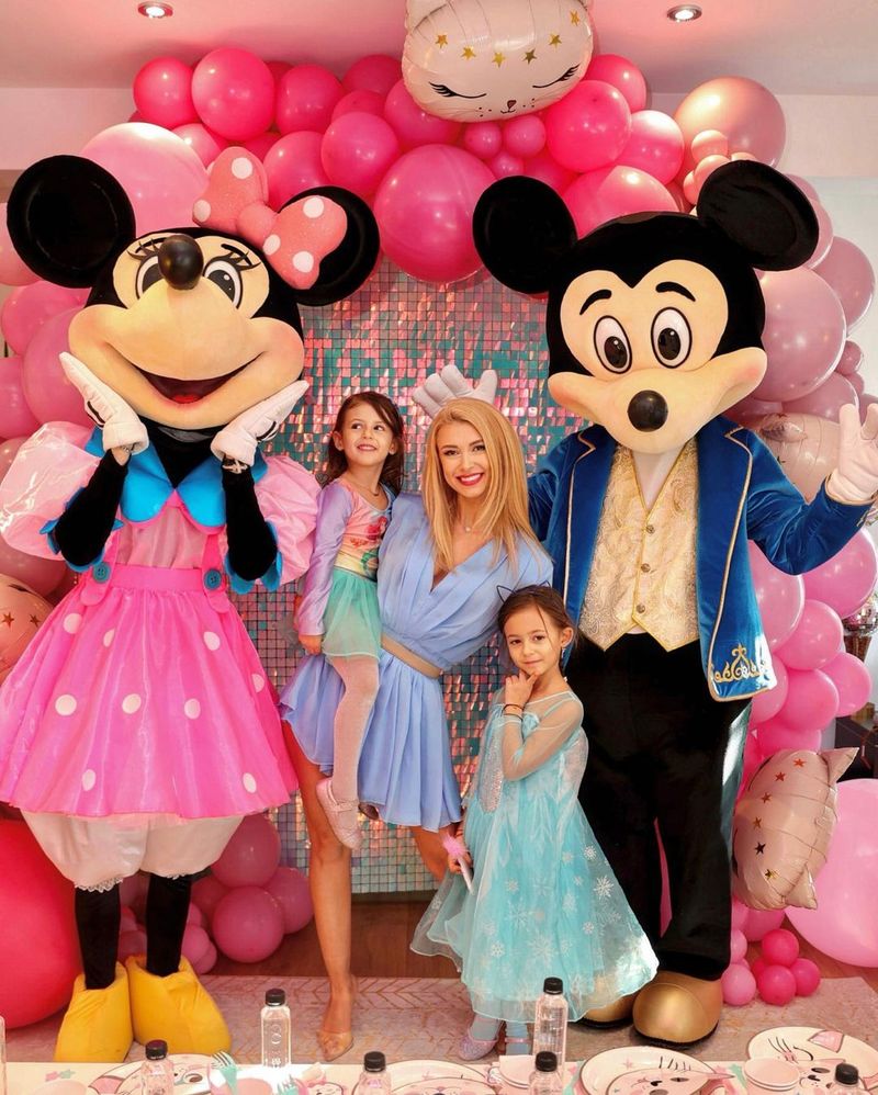 „Îi țin la saltea. Nu se știe niciodată”. Din ce face bani Andreea Bălan? Vedeta are mai multe surse de venit