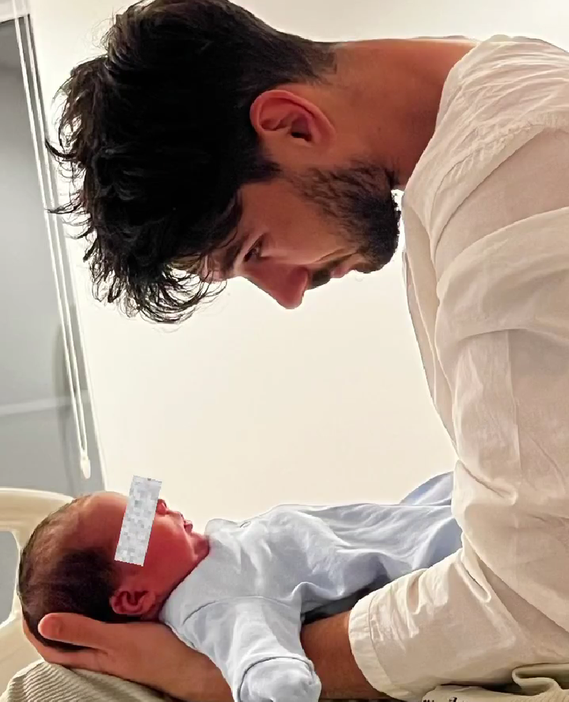 „Mă mândresc cu o experiență frumoasa și relaxată”. Cum arată Theo Rose după ce a născut? Vedeta și-a dus copilul acasă