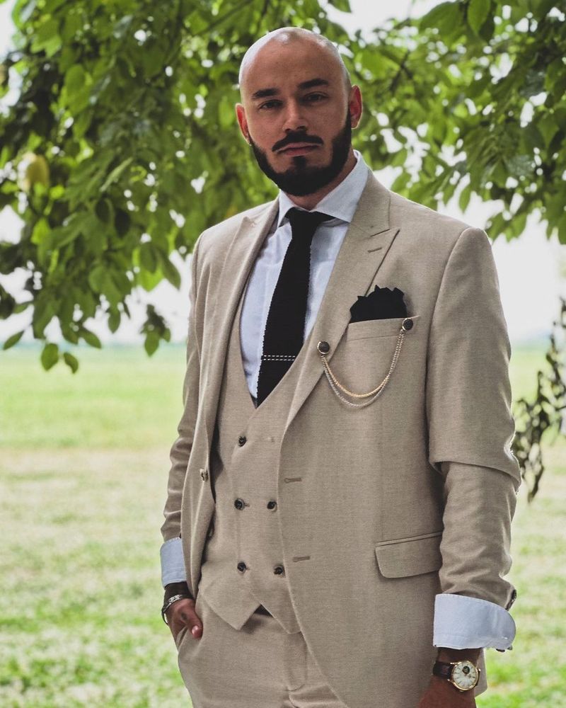 Victor Dorobanțu, protagonistul din serialul Wednesday, totul despre sezonul 2