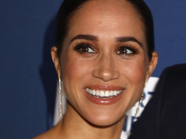 Val de critici la adresa lui Meghan Markle după scandalul rezilierii contractului cu Spotify: "Se pare că nu era un mare talent audio, sau neapărat orice fel de talent"