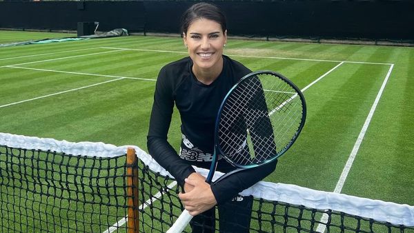 Sorana C&icirc;rstea, &icirc;n mijlocul unui scandal de proporții. Mesajul postat &icirc;n mediul online i-a adus o mulțime de jigniri. Ion Țiriac Jr a sărit &icirc;n apărarea partenerei sale: "Mă puteți lăuda pentru curajul meu incredibil"