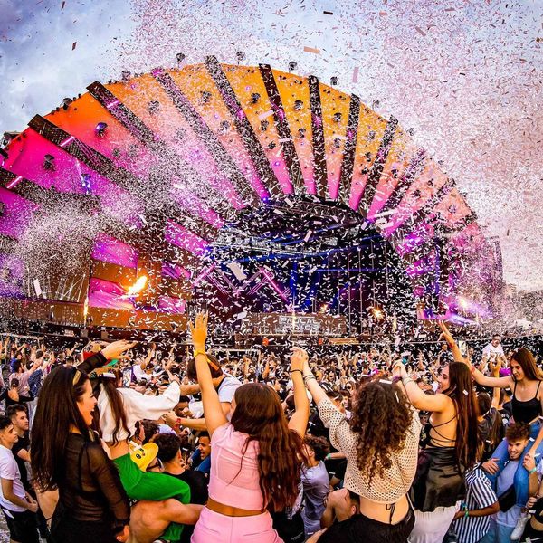 Neversea 2023 &ndash; 50 de persoane au fost oprite să intre la festival pentru că aveau asupra lor substante interzise/ Peste 460 de persoane au avut nevoie de &icirc;ngrijiri medicale, iar zece dintre acestea au fost transportate la spital