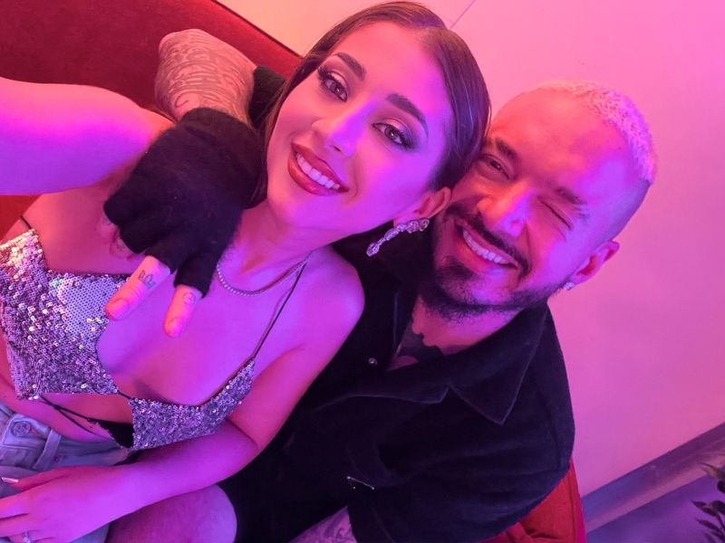 Nicole Cherry, super show pentru prima dată pe Mainstage la Neversea și distracție în backstage cu J Balvin