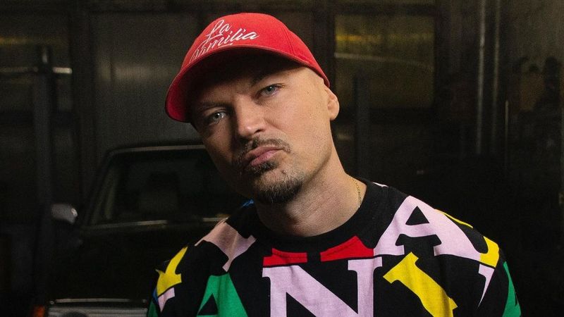 Mesajul transmis de Puya pe scena Neversea. Artistul a ținut să le dea fetelor prezente la eveniment c&acirc;teva sfaturi: "&nbsp;Vreau să spun clar. OnlyFans și videochatul sunt prostituție, nu actorie!" - VIDEO