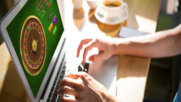 Cum să experimentezi distracția plină de suspans oferită de jocurile de casino jackpot? Descoperă aici c&acirc;teva strategii de joc eficiente!