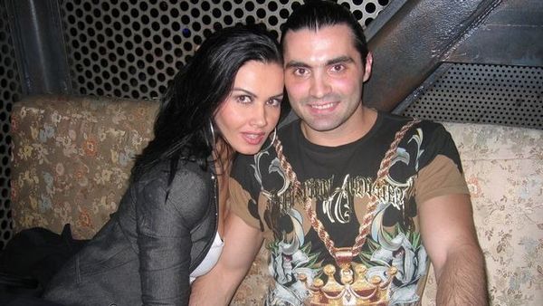 Oana Zăvoranu, declarații neaşteptate la 12 ani de la divorțul de Pepe. Bruneta a recunoscut care este adevăratul motiv al despărțirii: "Dormeam pe covor. Nu &icirc;l mai iubeam de dinainte să fiu divorțată"