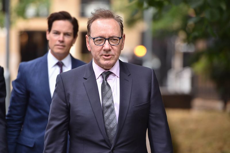 Kevin Spacey a recunoscut ca e homosexual