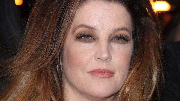 "Ce fel de medic a putut să îi facă intervenție bariatrică?!" Apropiații Lisei Marie Presley, consternați de operația secretă care i-a cauzat moartea