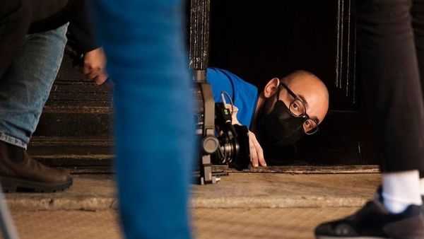 Cu ce se ocupa Victor Dorobanțu, actorul din Wednesday, &icirc;nainte să devină celebru: &rdquo;Am murit de foame&rdquo;