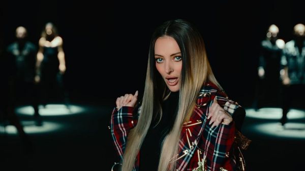 Delia a lansat piesa "Gustul care te fură"