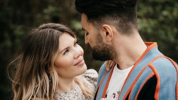 Gina Pistol și Smiley, la un pas de despărțire. Dezvăluirile neașteptate au fost făcute chiar de soția artistului: „Îmi venea să mă duc mâncând pământul”