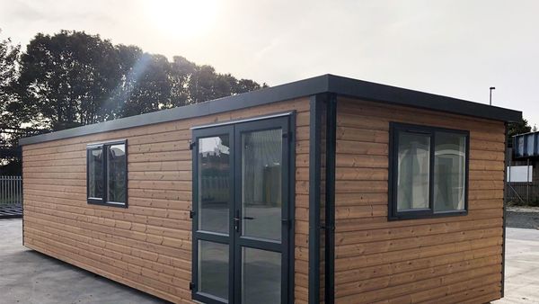 Evoluția locuințelor: Cum locuințele modulare și cabinele redefinesc spațiul locativ