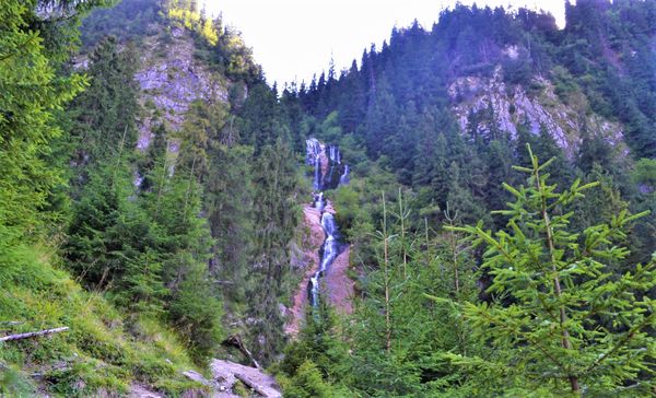 Top 5 cele mai frumoase peisaje montane din țară unde ți-ai putea petrece vacanța ca-n Rai
