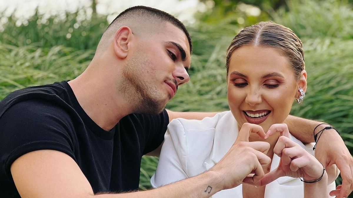 Alessandra - Mai tare ca niciodată (Soarele din Noi)