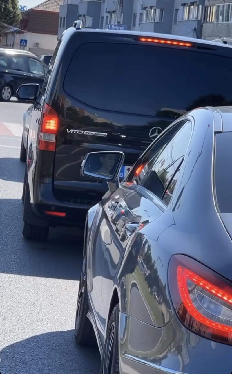 Dana Roba, surprinsă în trafic 