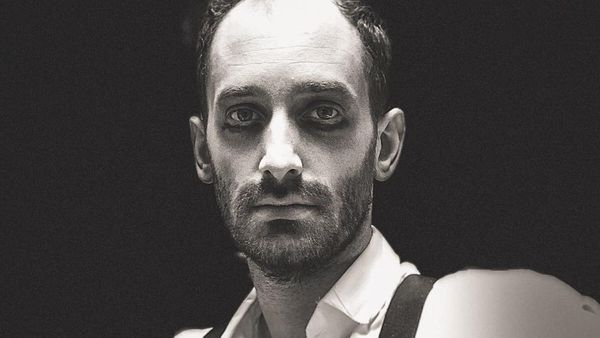 Cu cine se iubește Tudor Istodor, după despărțirea de Raluca Aprodu? Noua iubită face furori în mediul online